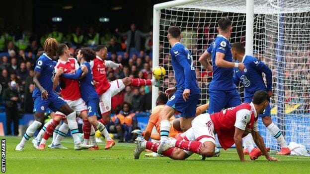 Arsenal beat Chelsea classically, fire warning to Man City