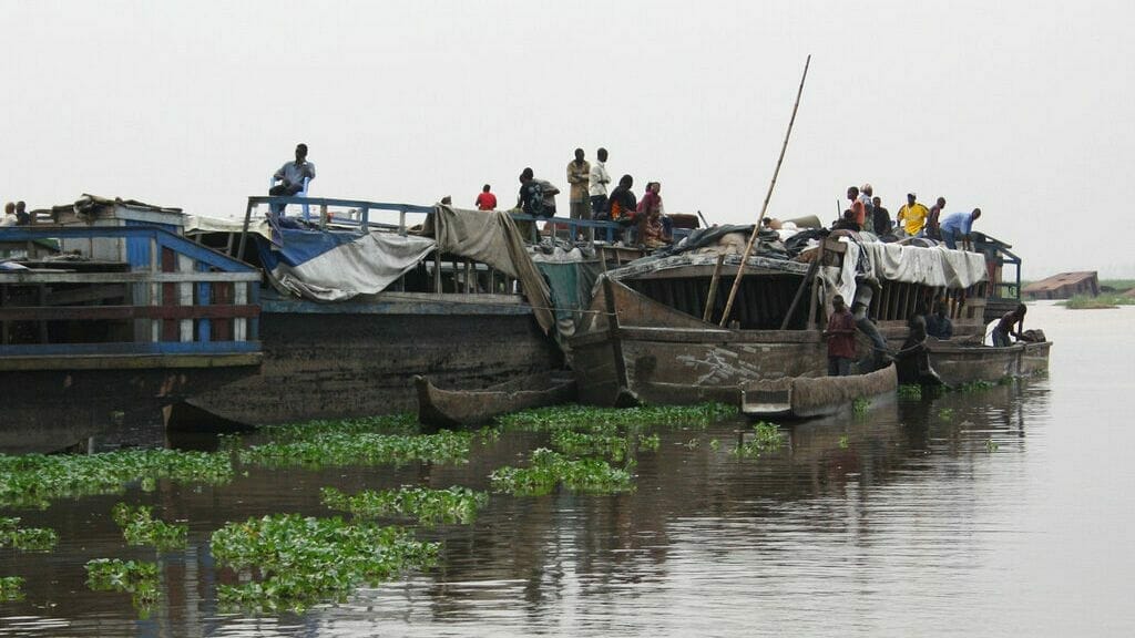 DR Congo: 145 passengers missing in boat disaster