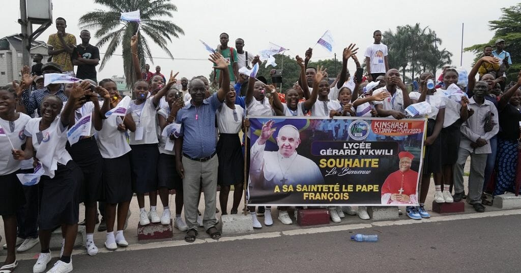 Thousands greet Pope in DR Congo’s capital
