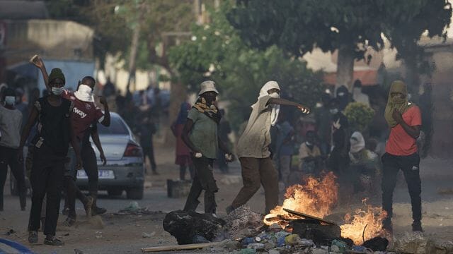 Senegal: Dakar closes its consulates abroad after attacks in several cities