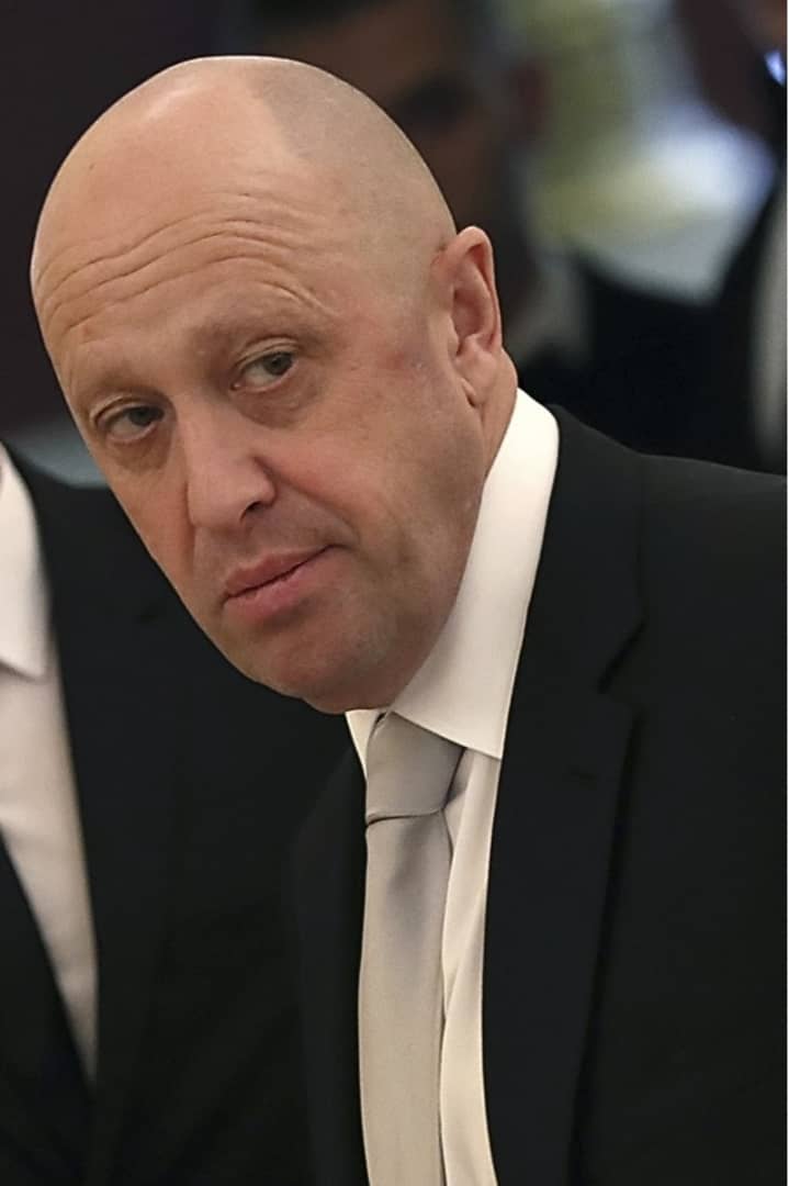 “Prigozhin dead or leading Wagner coup within six months in Russia”,  investigative journalist Grozev predicts.