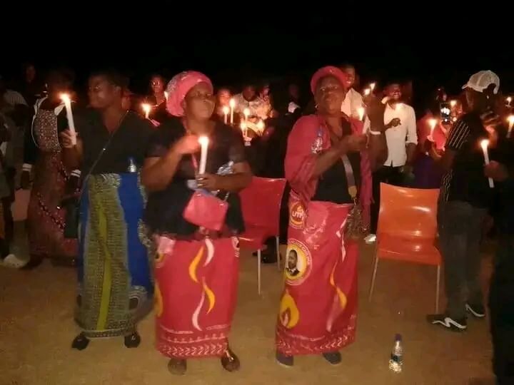 Time to let go: UTM’s candlelight vigils