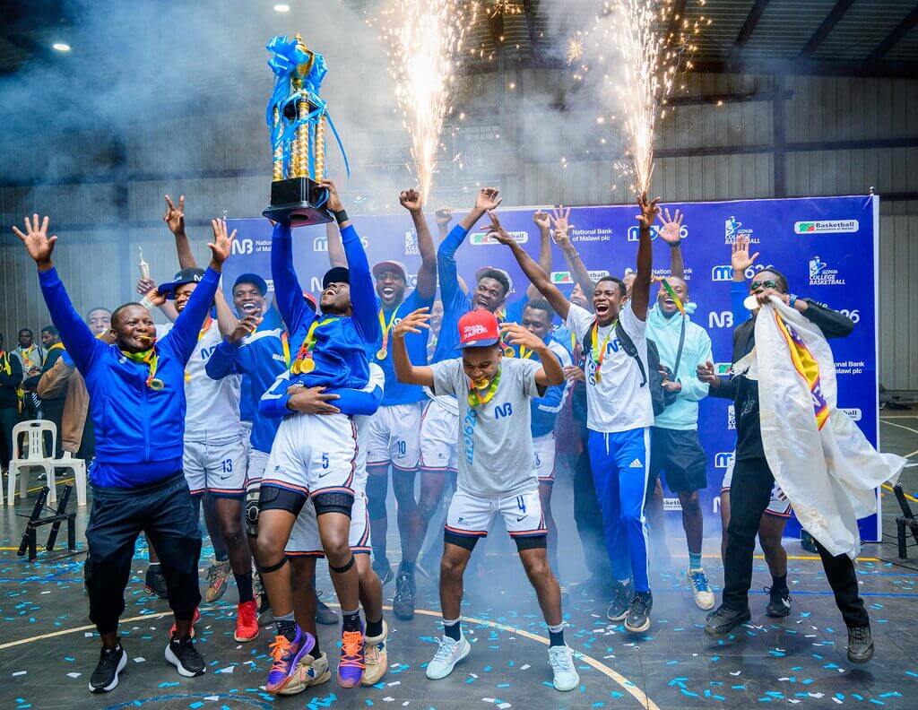 MAGU men team lifting the trophy