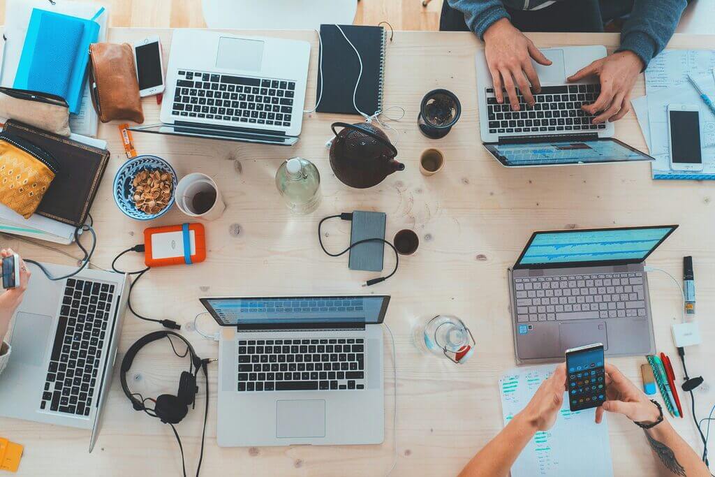 Teachers in the Digital Age: Navigating the New Classroom