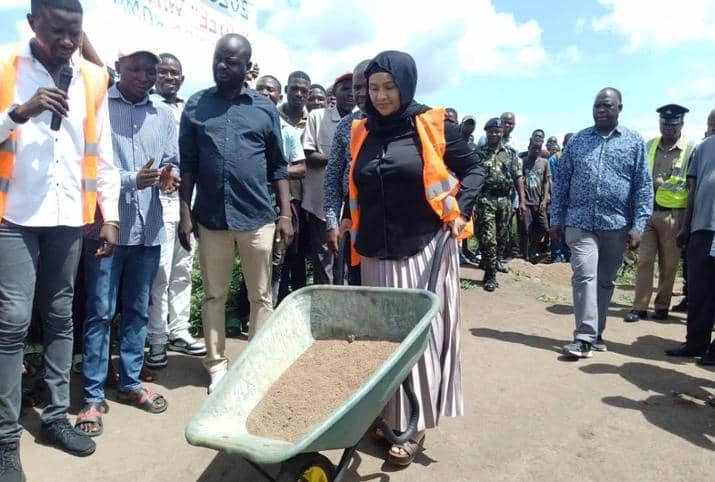 Abida Mia launches MK165 million Fodya Bridge construction in Chikwawa
