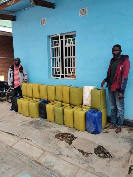 Five Zambian nationals, one Malawian arrested for smuggling petroleum