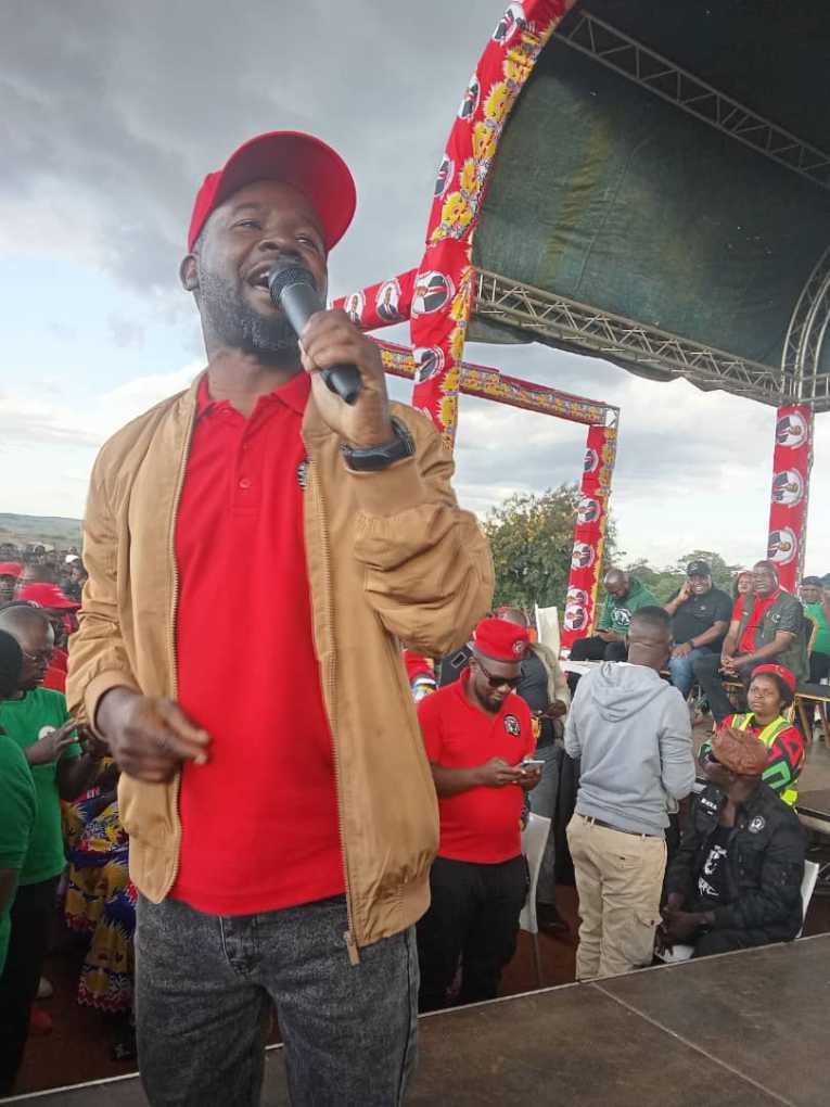 Former Trade Minister Sosten Gwengwe arrested