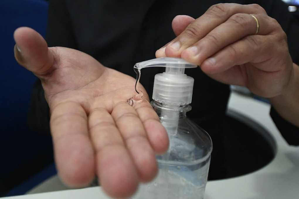 Gloves do not replace hand hygiene – reminder from WHO