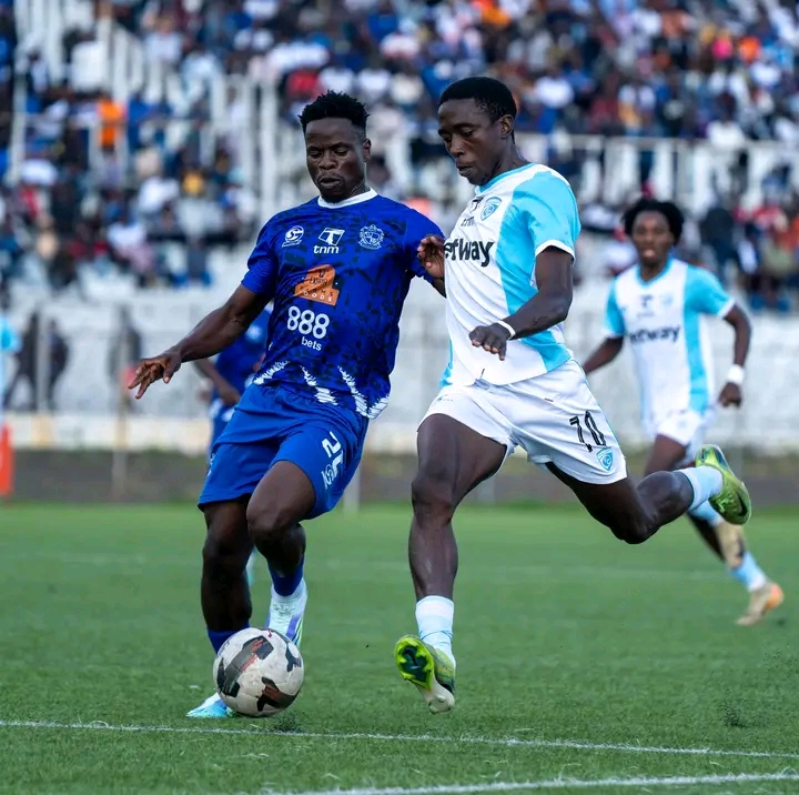 Wanderers and Silver Strikers share spoils in thrilling draw