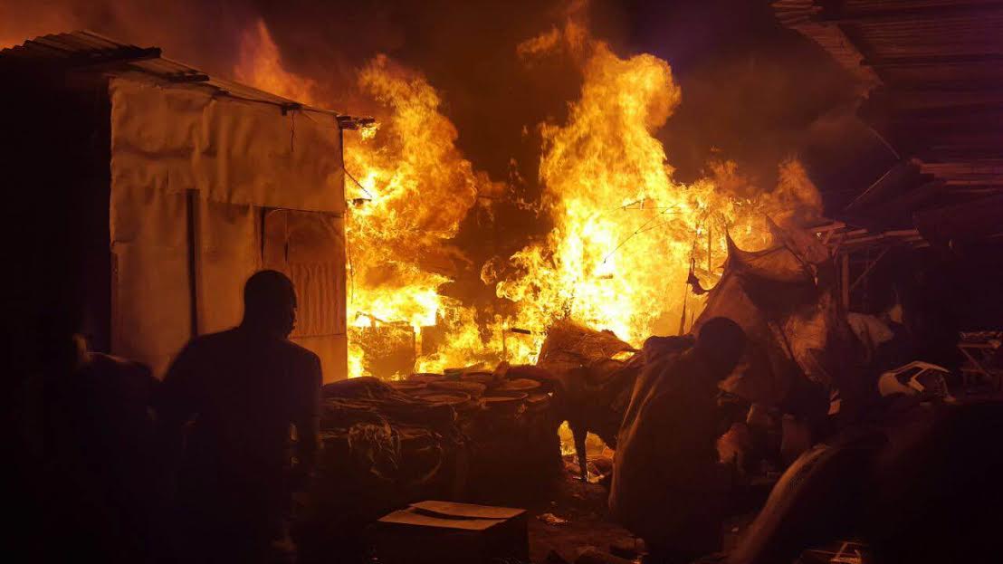 Fire breaks out at Lilongwe Main Market, quickly contained by community efforts