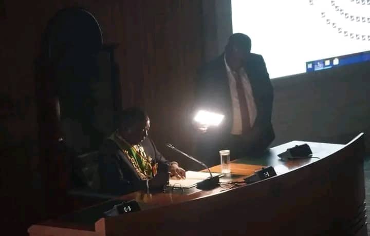 Power outage disrupts Zimbabwe President Mnangagwa’s national address