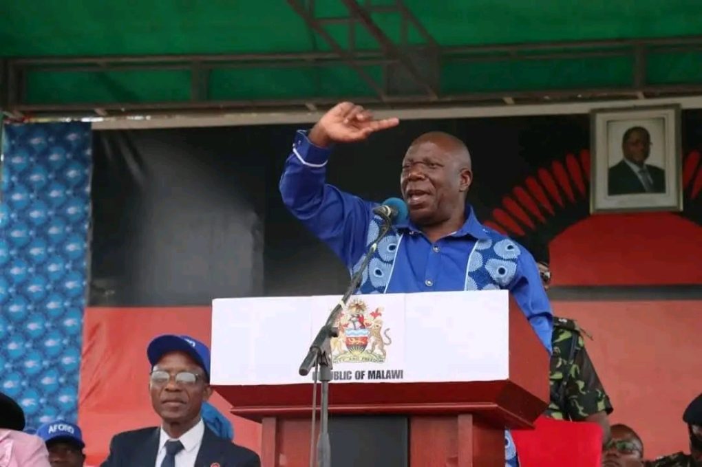 Chihana assures Malawians of Mutharika’s Govt to restore economic stability amid forex,fuel shortages