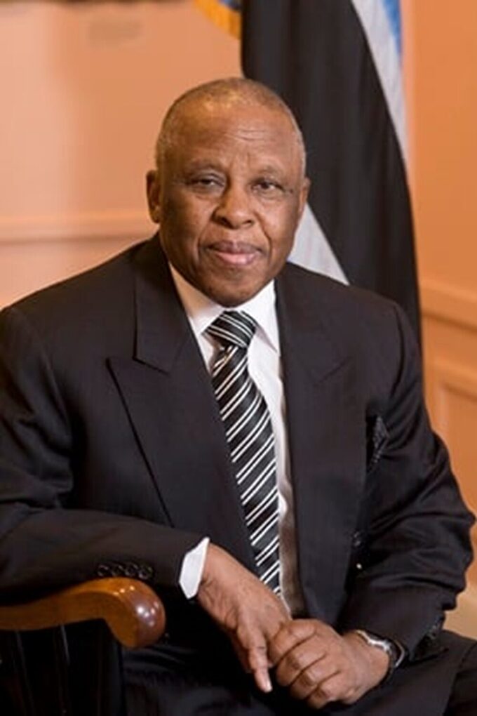 Malawi President Mutharika and Wife mourn former Botswana president Festus Mogae