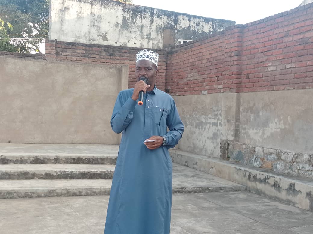 Sheikh Kawinga urges youth to embrace education, shun early marriages