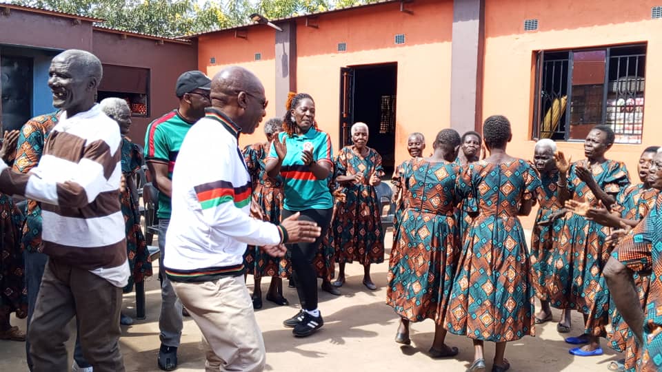 Malawi Football Legends bring hope, Warmth to Mai Mbambande’s elderly home