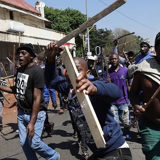 HRA Chairman Saad Kassis-Mohamed Calls on SouthAfrica to Prosecute Vigilante Groups Responsible for Xenophobic Attacks Targeting African ForeignNationals