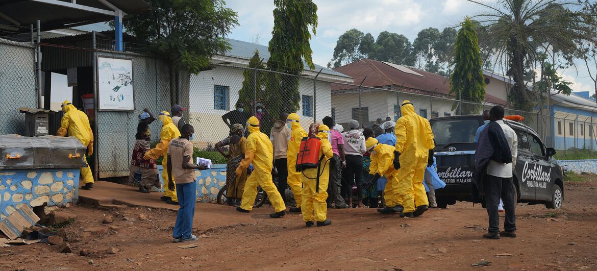 Building trust and lab testing at the heart of DRC Ebola response: WHO